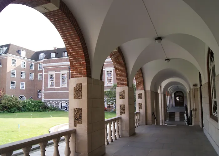 Goodenough College - University Residence